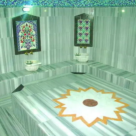 Lara Dinc Otel 3*